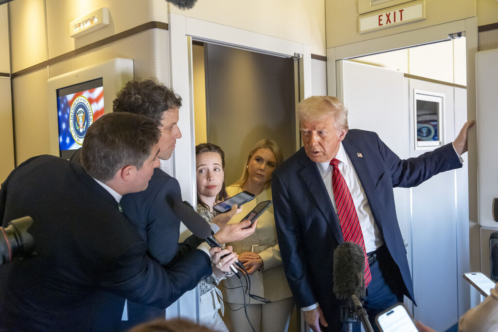 APTOPIX Trump